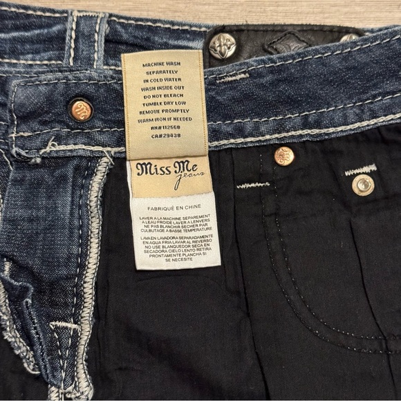 NEW MISS ME - Studded Bling Full Rhinestone Stretch Shorts Size 28 - NWOT - Picture 6 of 11